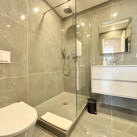 One Bedroom - M10 * Канны