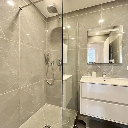 One Bedroom - M10 *